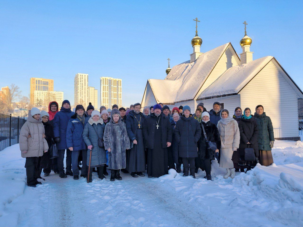 Совершена первая Божественная литургия в храме во имя святителя Тихона, Патриарха Всероссийского