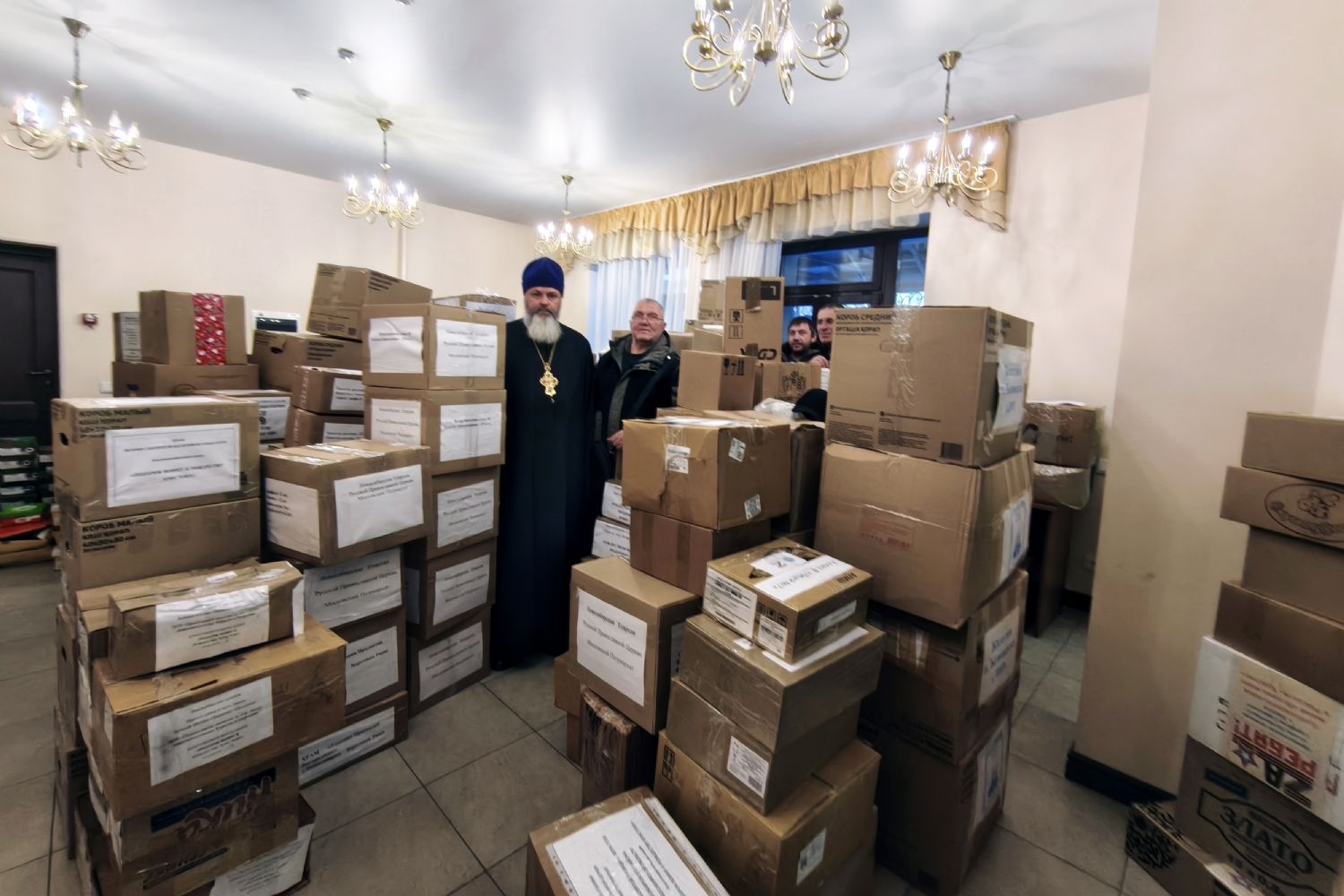 Гуманитарная помощь Новосибирской епархии была передана для отправки в зону СВО и мирным жителям Донбасса