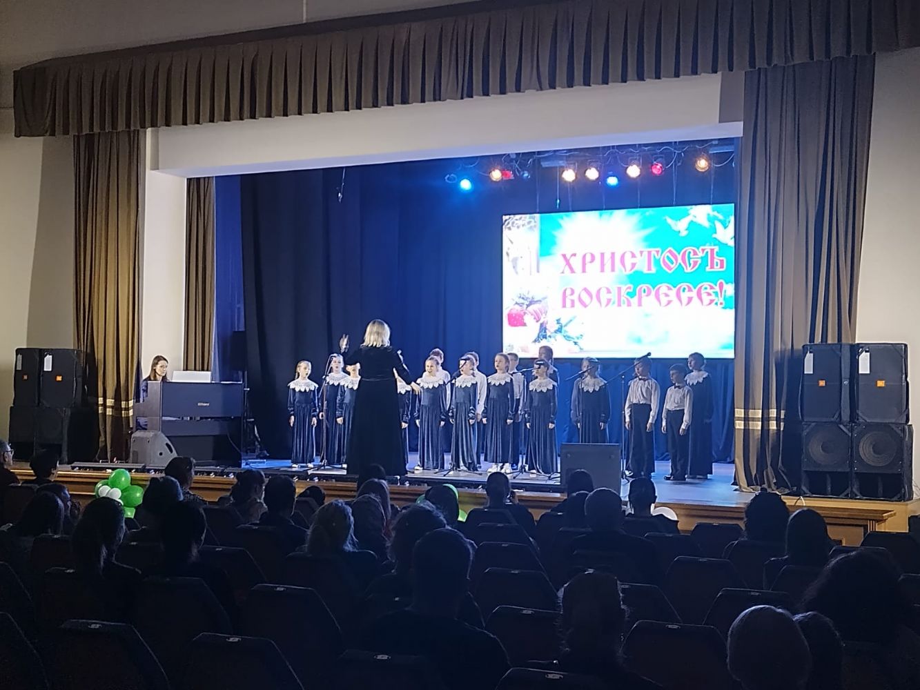 В Новосибирске прошел традиционный епархиальный пасхальный концерт