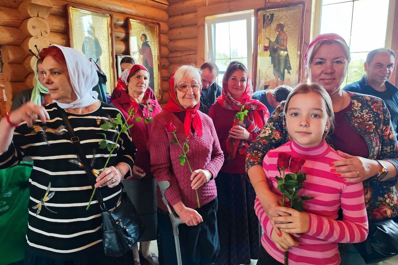Неделя Жен-Мироносиц на Приходе
