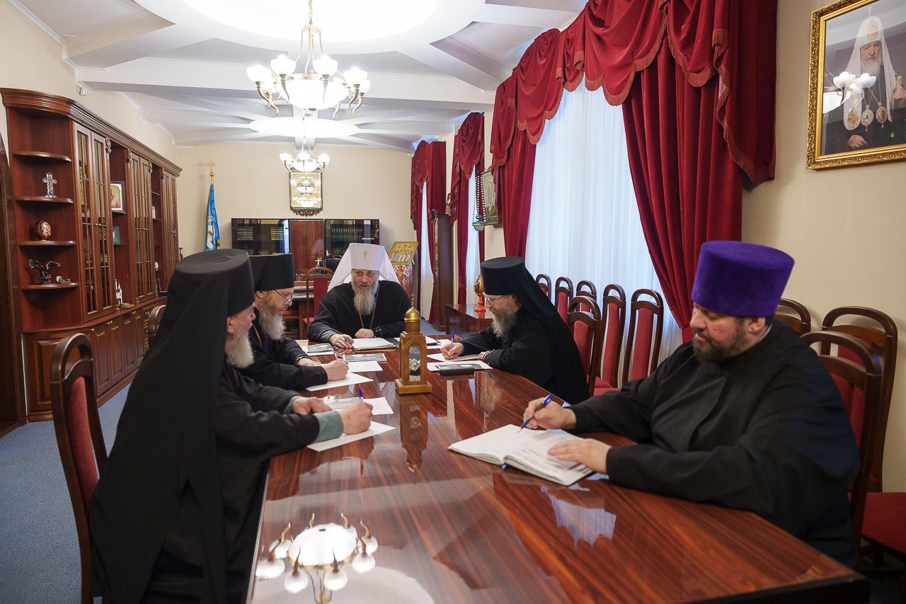 Под председательством митрополита Никодима состоялся Архиерейский Совет Новосибирской Митрополии