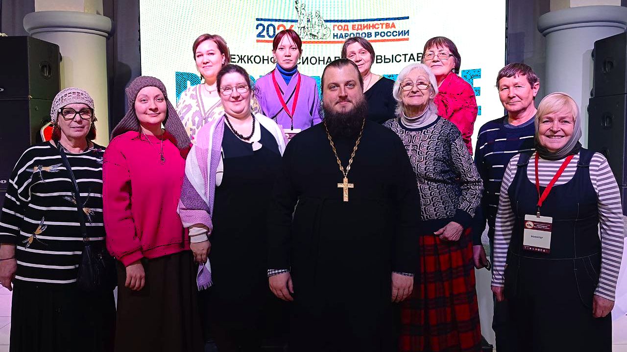 Прихожане Георгиевского храма посетили III Межконфессиональную выставку