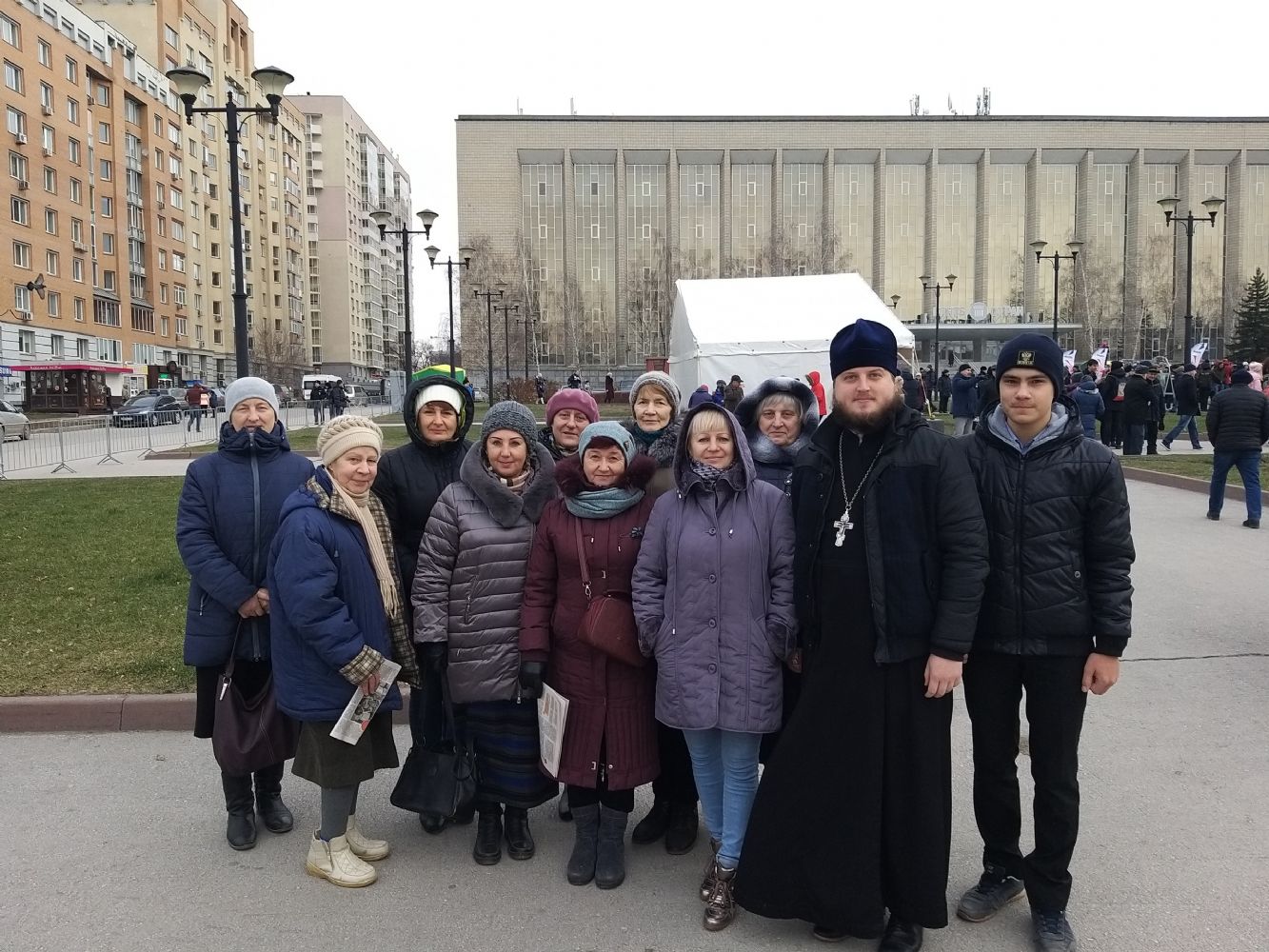 Прихожане приняли участие в мероприятиях ко Дню народного единства