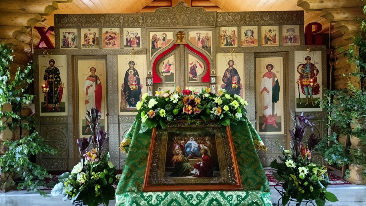 День Святой Троицы встретили в Георгиевском храме
